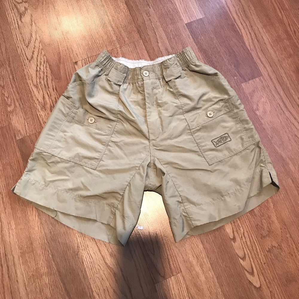 AFTCO shorts khaki